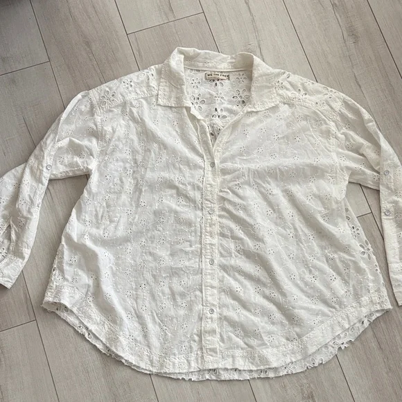 We The Free Mae Washed Eyelet Button Down Shirt size L - Picture 11 of 13